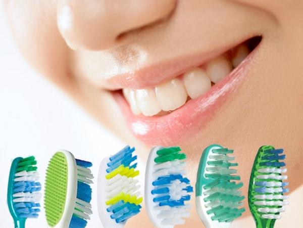 Как правильно выбрать зубную щетку, и чем они отличаются