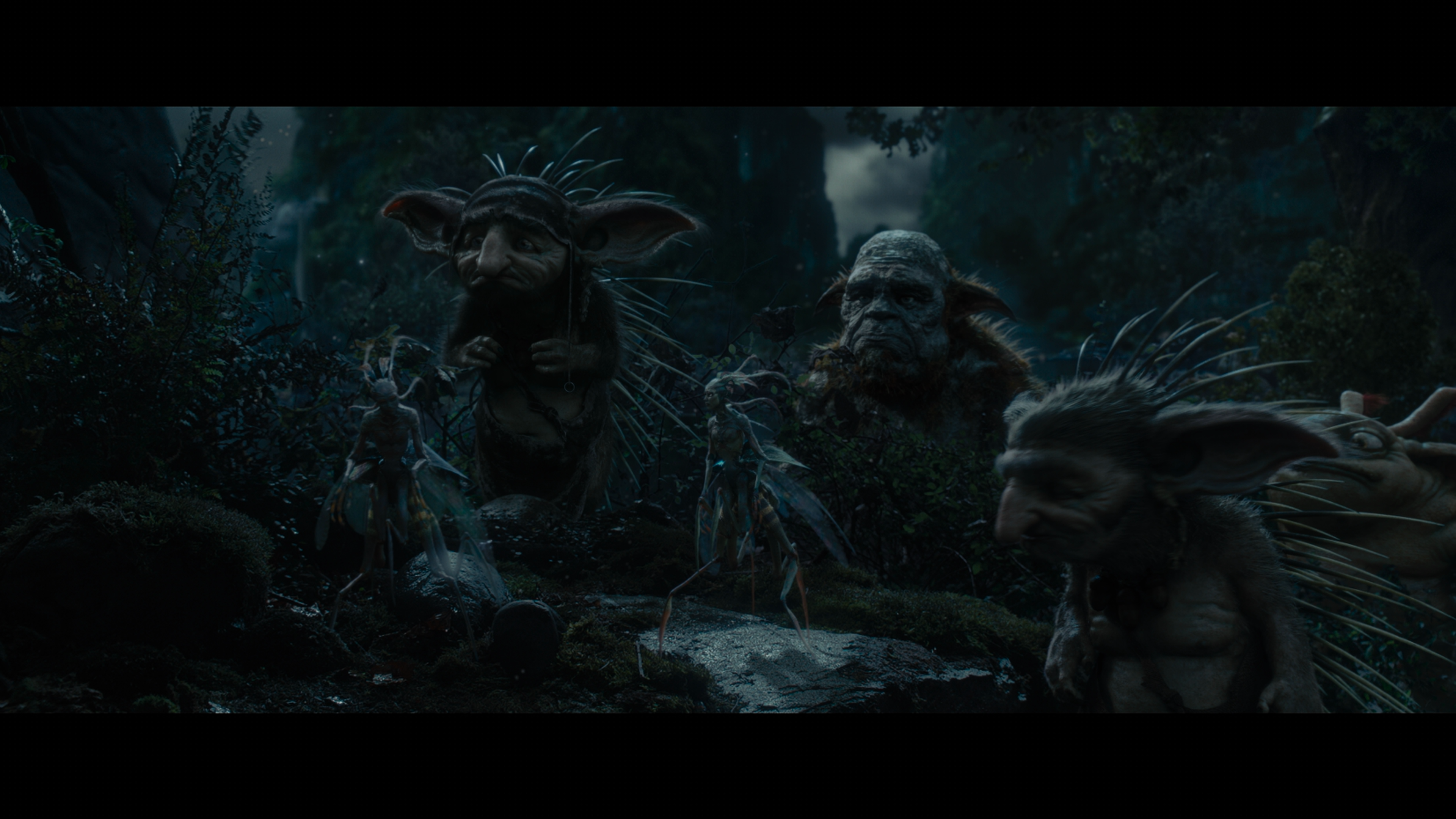 Maleficent.2014.2160p.UHD.BDRemux.TrueHD.Atmos.7.1.P8.HYBRID.DoVi-DVT.mkv_002536.410.png