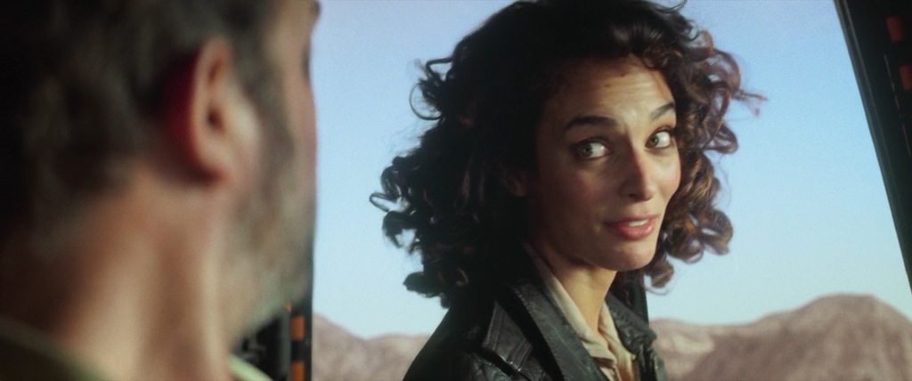 OSS 117.Alerte rouge en Afrique noire.2021.DUB.IVI.BDRip-AVC.[wolf1245.ExKinoRay].mkv_20220220_125112.012.jpg