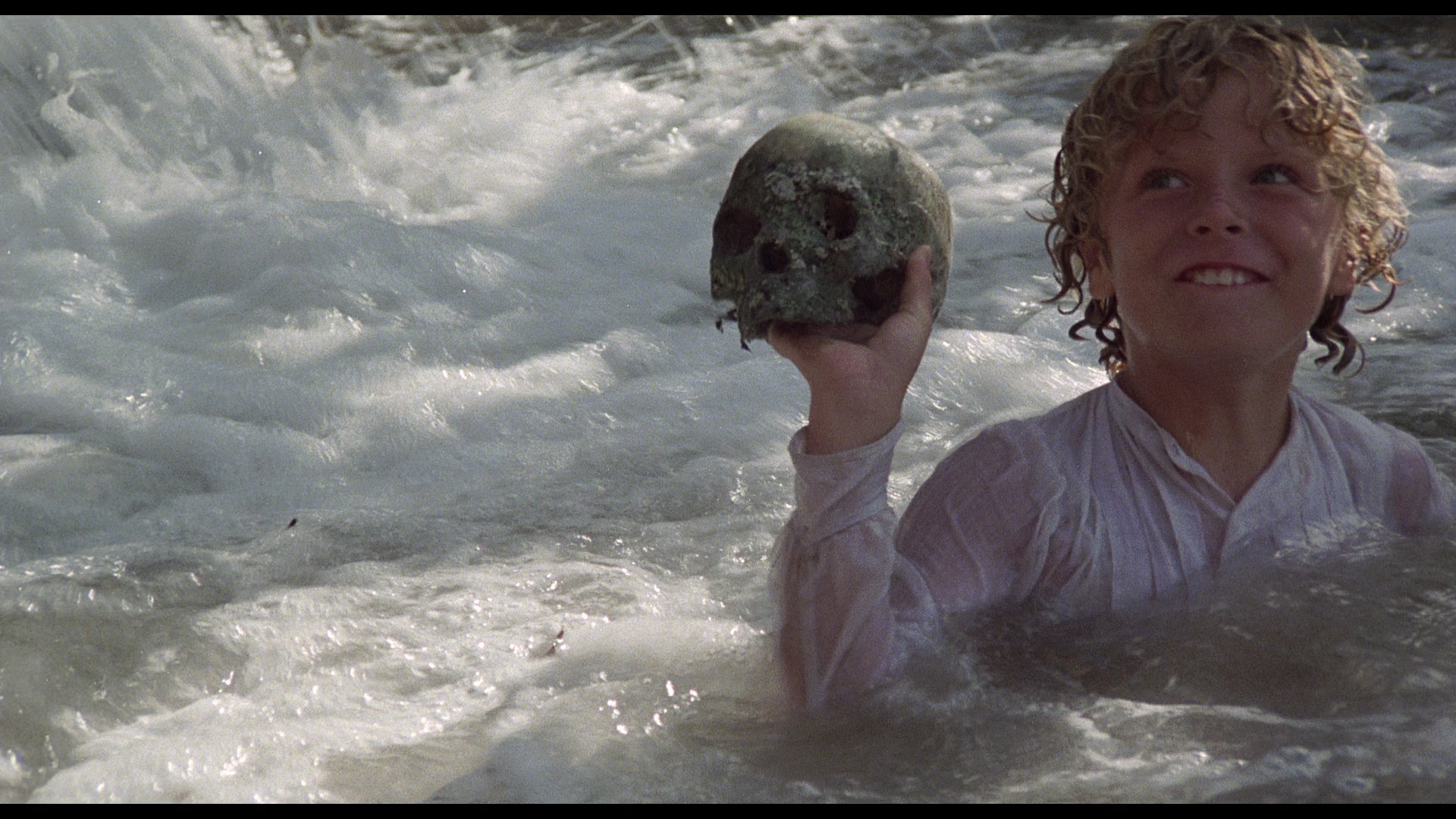 The.Blue.Lagoon.1980.Eureka!BDRemux.1080p[(019873)08-35-01].PNG