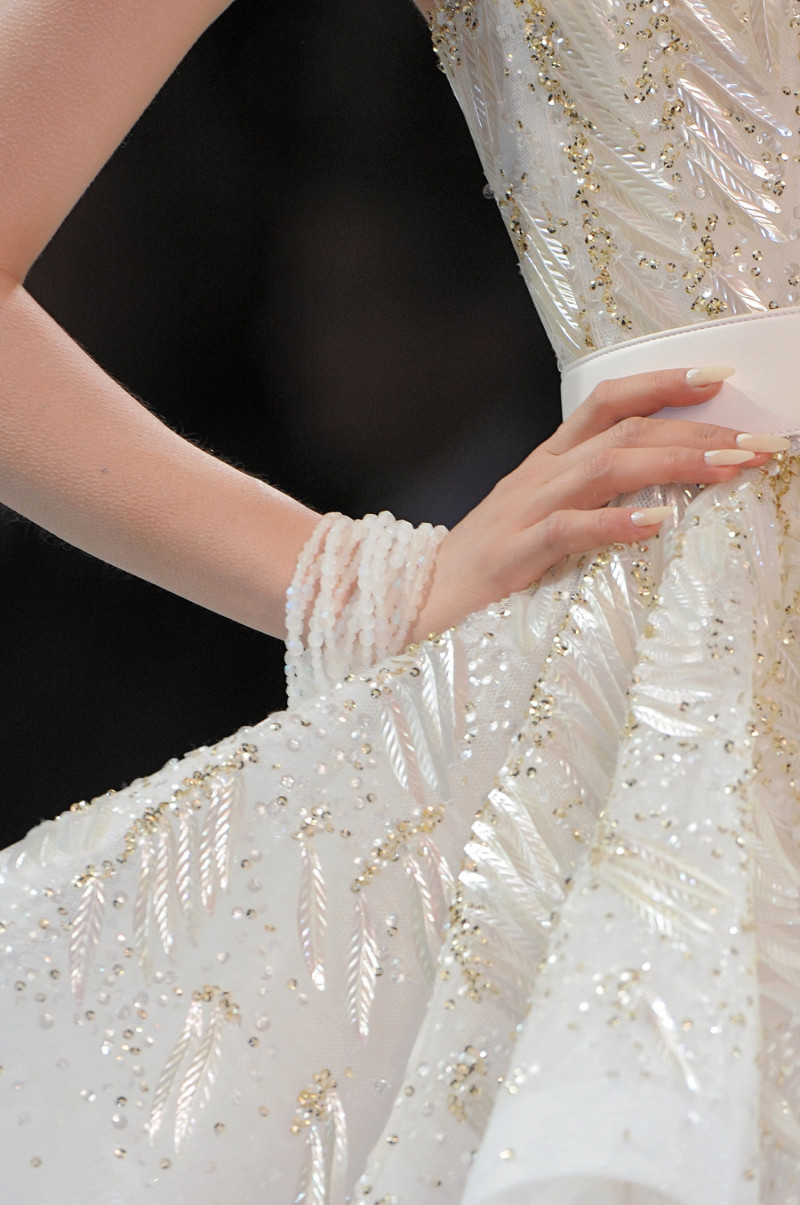 christian-dior-fall-2008-couture-details-00710h.jpg
