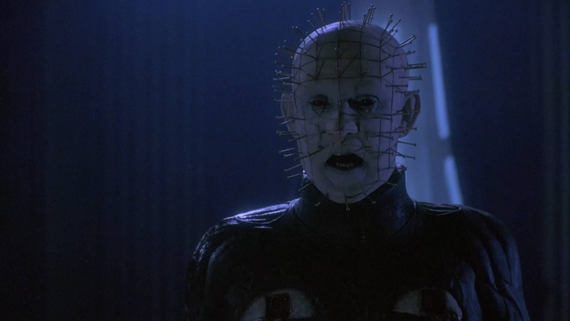 Hellraiser перевод. Пинхед Восставший из ада 1987. Восставший из ада 1987 Сенобиты.