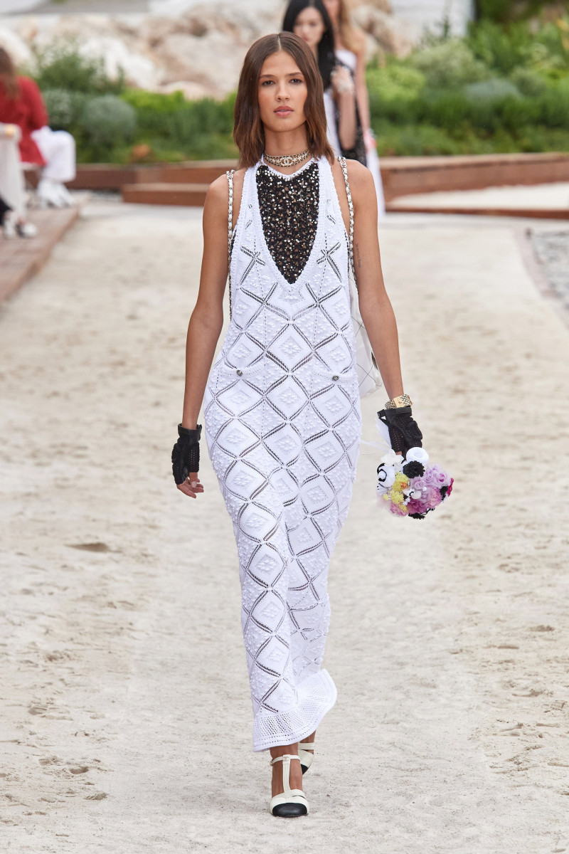 00060-chanel-resort-2023-monaco-credit-gorunway.jpg