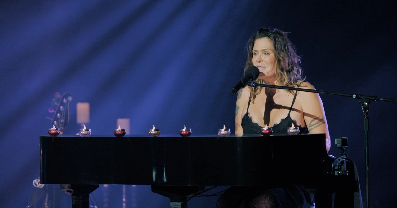 Beth Hart - RAH.2018.BDRip720p.mkv_20220509_081649.229.png