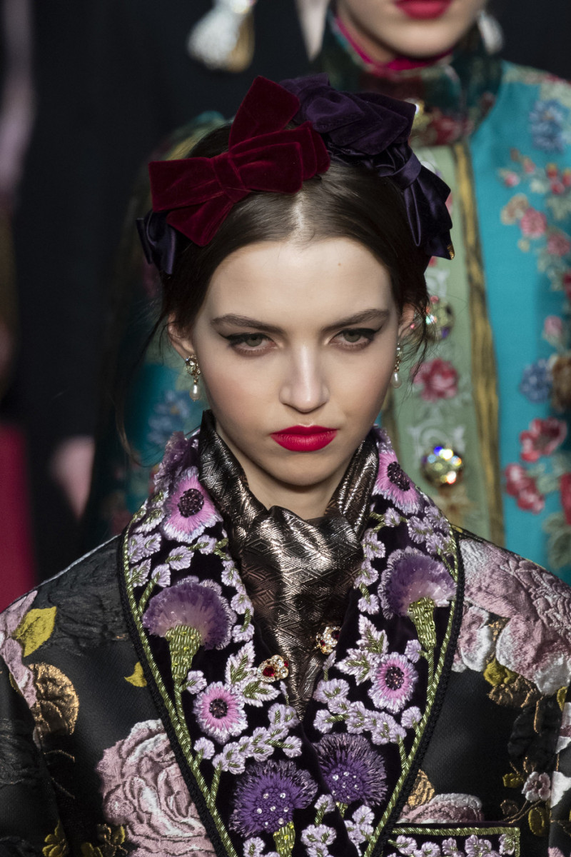 Dolce+Gabbana+Fall+2019+Details+v9FEZVYeuWmx.jpg
