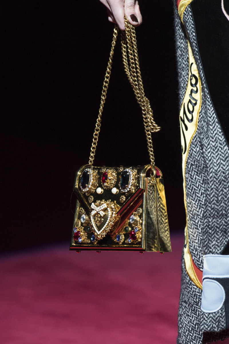 Dolce+Gabbana+Fall+2019+Details+xXixyBUp7xYx.jpg