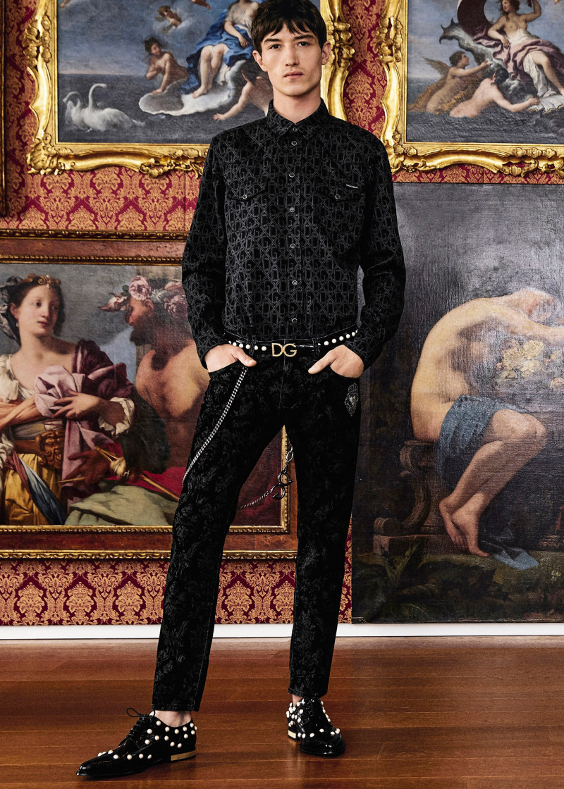 dolce-and-gabbana-summer-2020-man-collection-2081.jpg