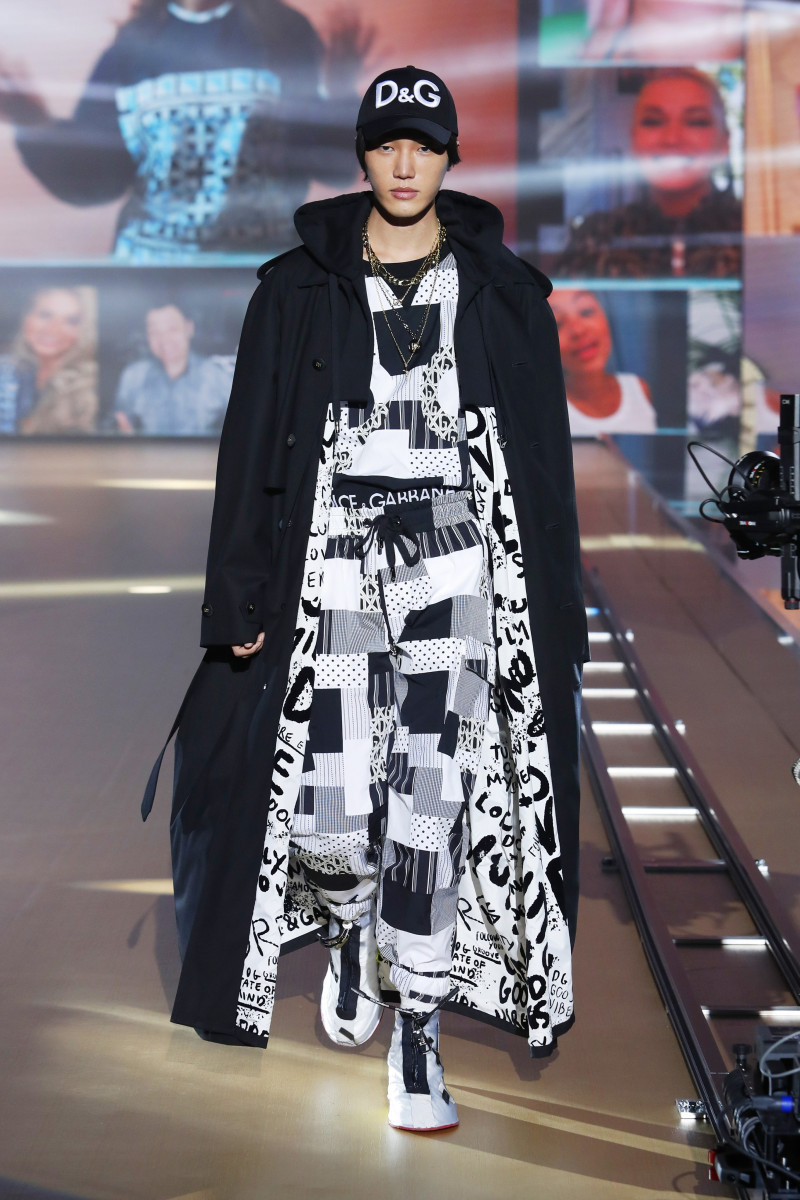 00042-Dolce-Gabbana-Mens-Fall-21.jpg