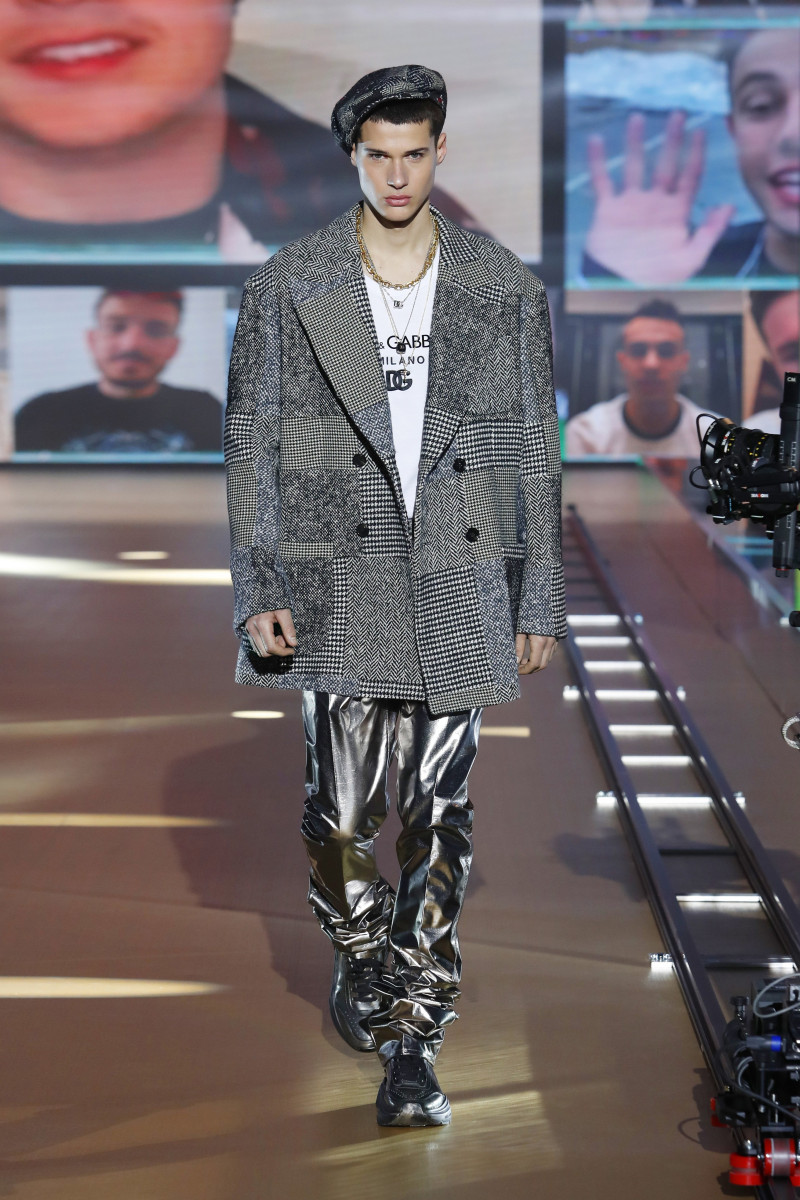 00029-Dolce-Gabbana-Mens-Fall-21.jpg