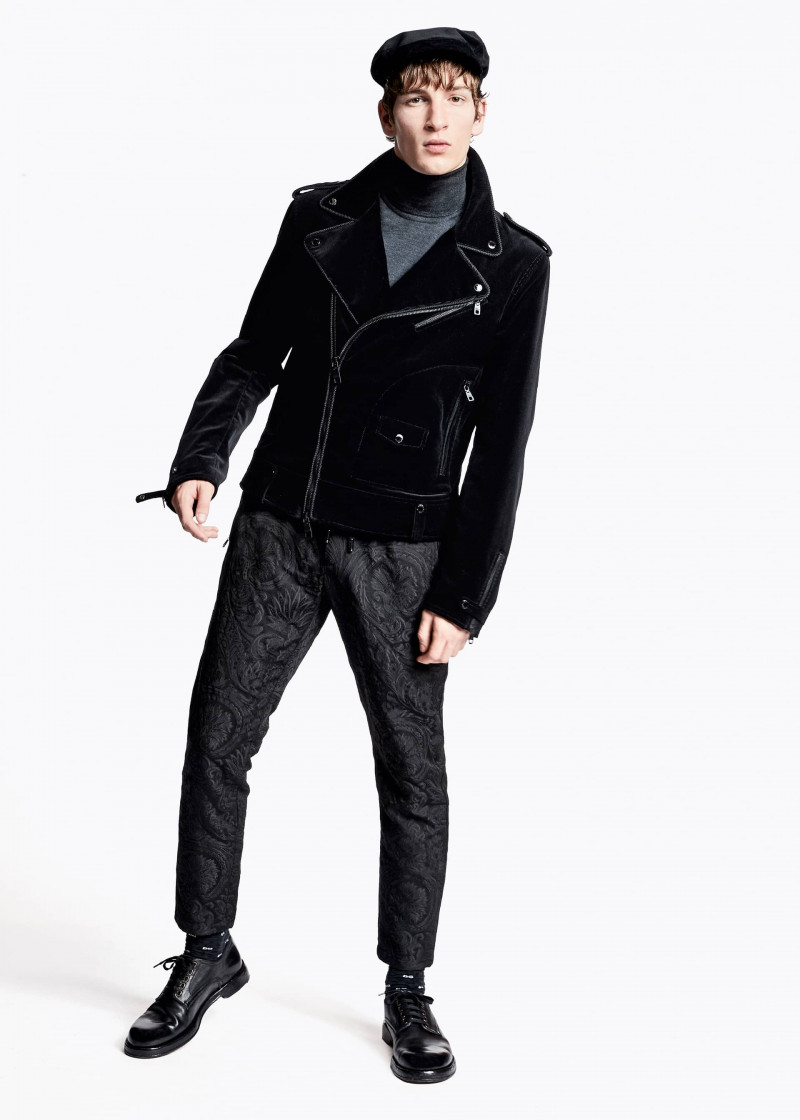 dolce-and-gabbana-fall-winter-2020-21-man-collection-137.jpg