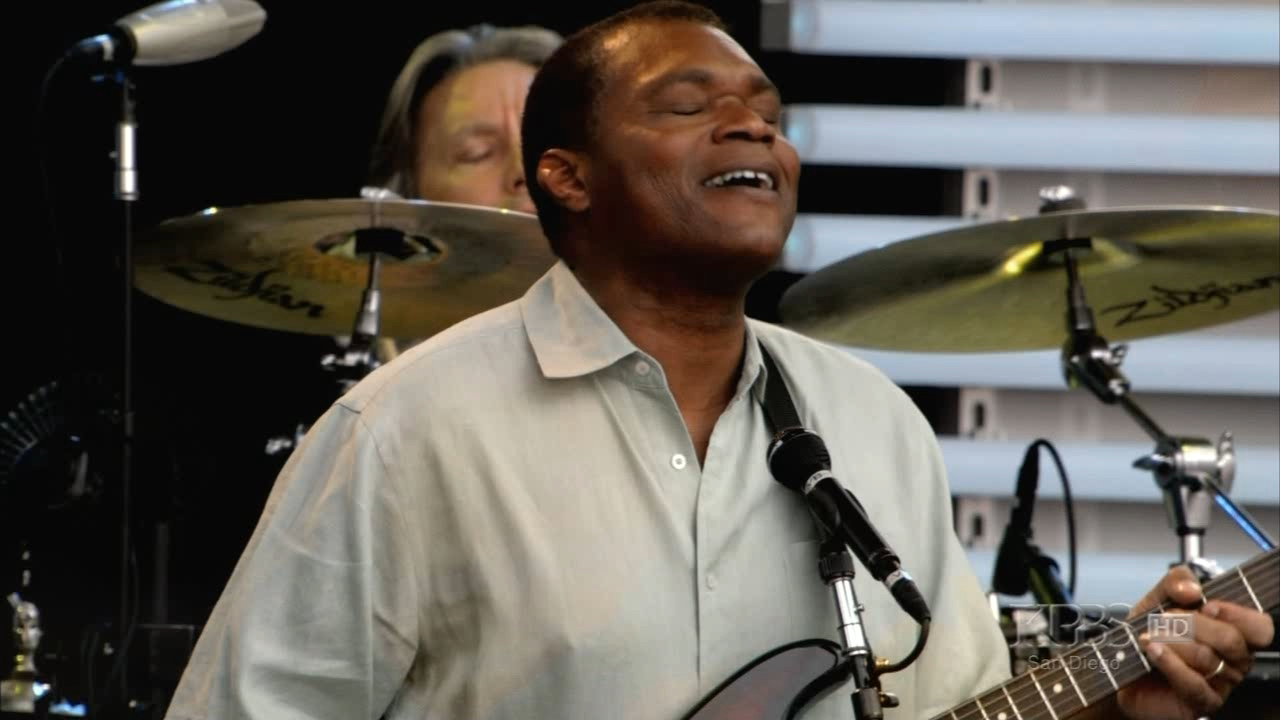 PBS Special - Eric Clapton, Crossroads Guitar Festival Chicago.avi_20220517_133433.185.png