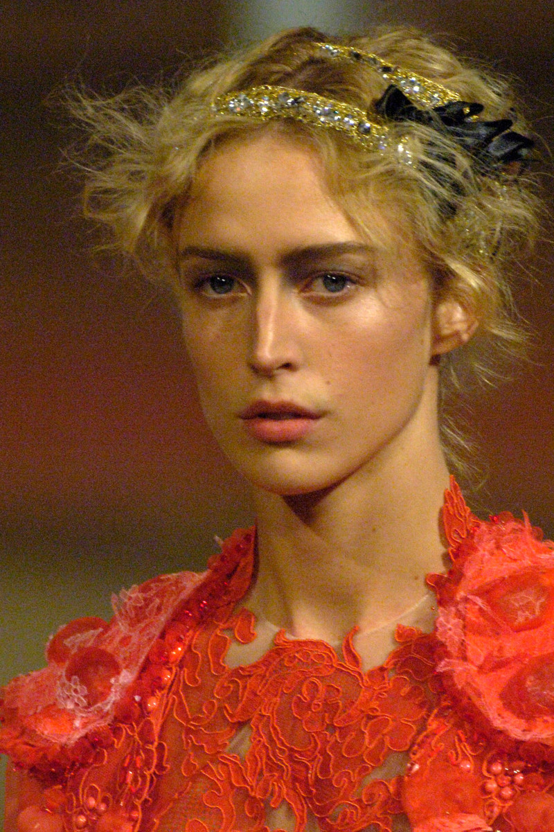 00560h-christian-lacroix-spring-2006-couture-details-raquel-zimmermann.jpg