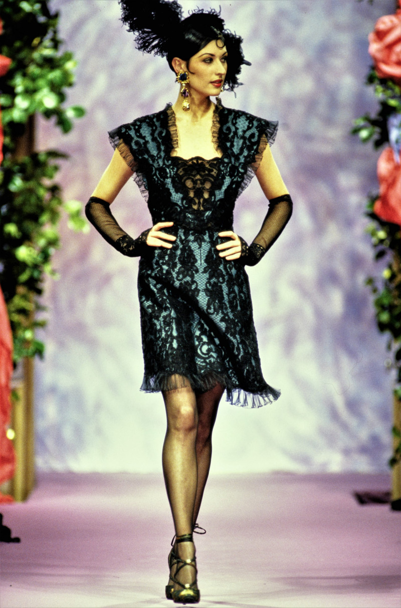 036-christian-lacroix-spring-1994-couture-CN10056648.jpg