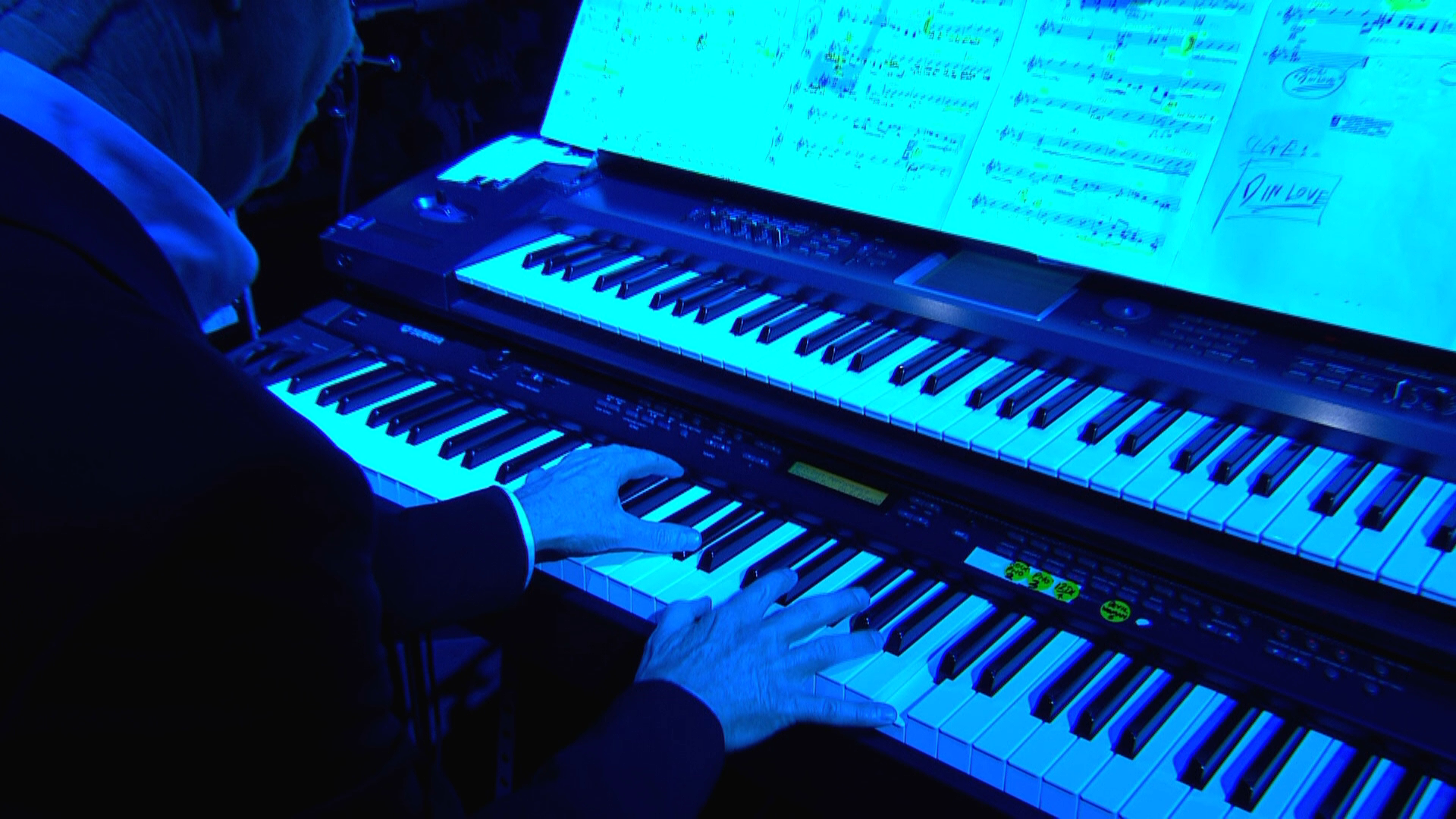 Cliff Richard • Still Reelin’ And A-Rockin’ • Live in Sydney Blu-ray_20220721_194020.811.png