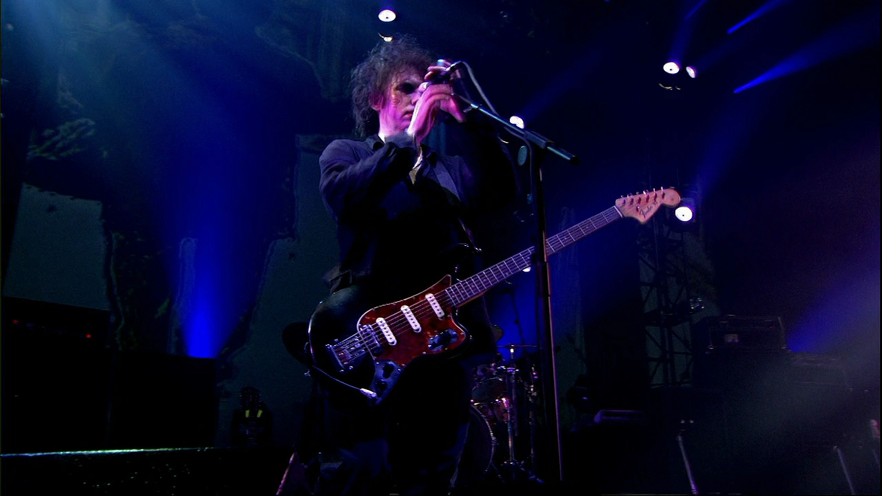 The Cure Trilogy Live in Berlin 2002 720p Blu-ray DTS x264-SSG.mkv_20220817_121411.028.png