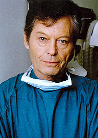 ДеФорест Келли