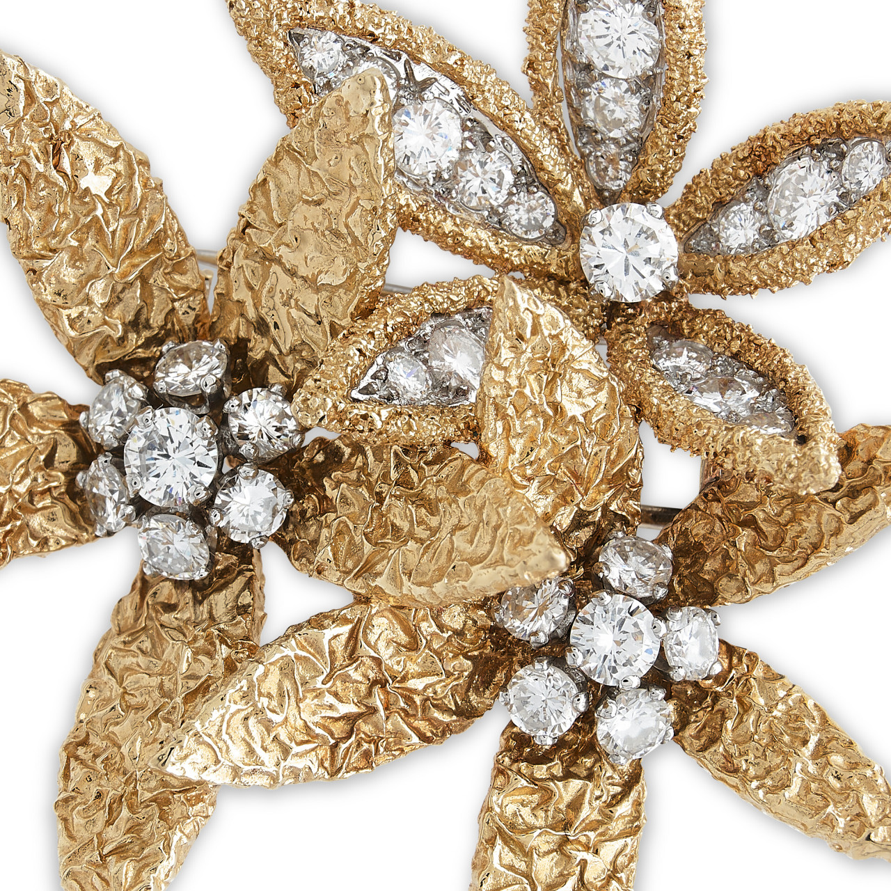 2022_PAR_21080_0001_001(van_cleef_amp_arpels_broche_diamants120341)(1).jpg