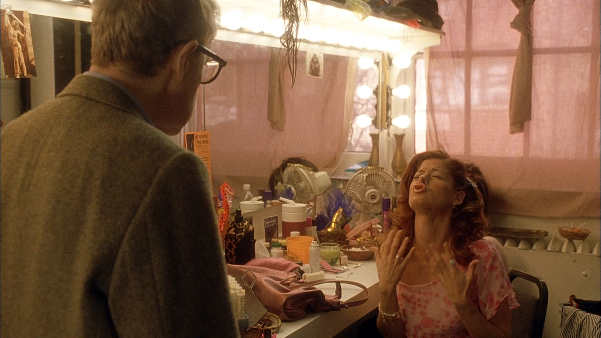 Голливудский финал (Hollywood Ending) 2002.mkv_snapshot_00.11.18.583.png