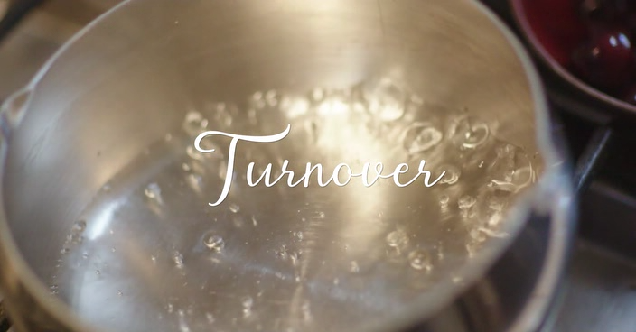Turnover 2019 WEB-DLRip.avi_snapshot_00.00.56.png