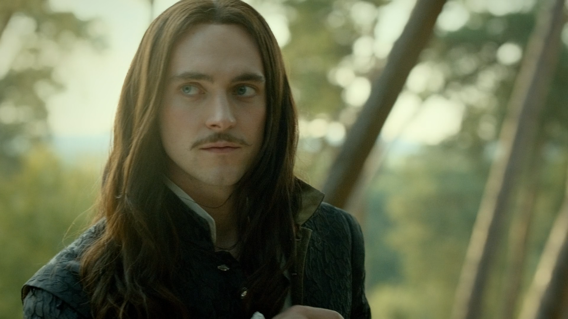 S01E01.Welcome to Versailles.mkv_snapshot_13.20.600.png
