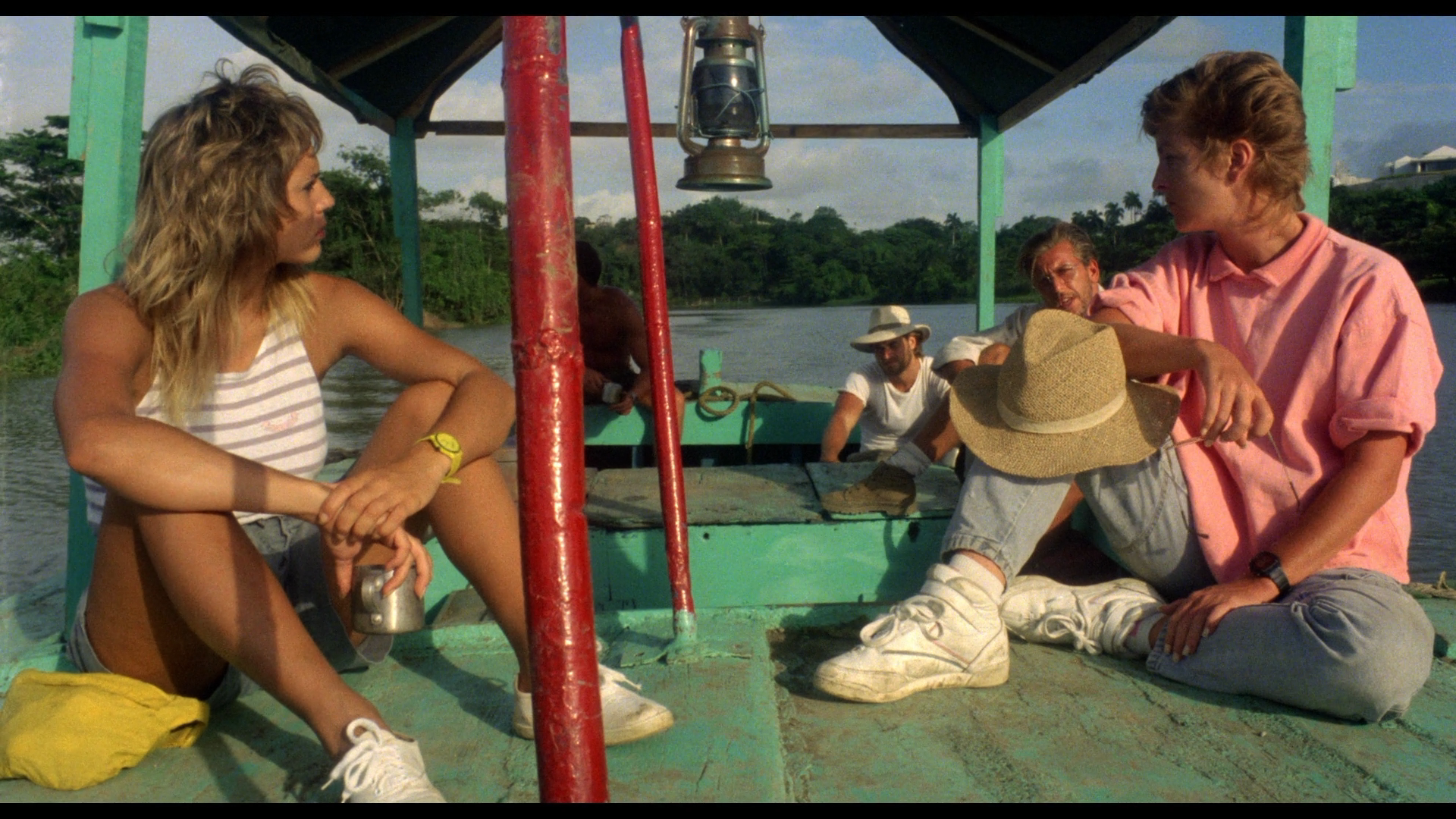 00002.m2ts(Killer.Crocodile.1989.2in1.1080p.GBR.Blu-ray.AVC.LPCM.2.0-VanCo)_20230304_215531.962.png