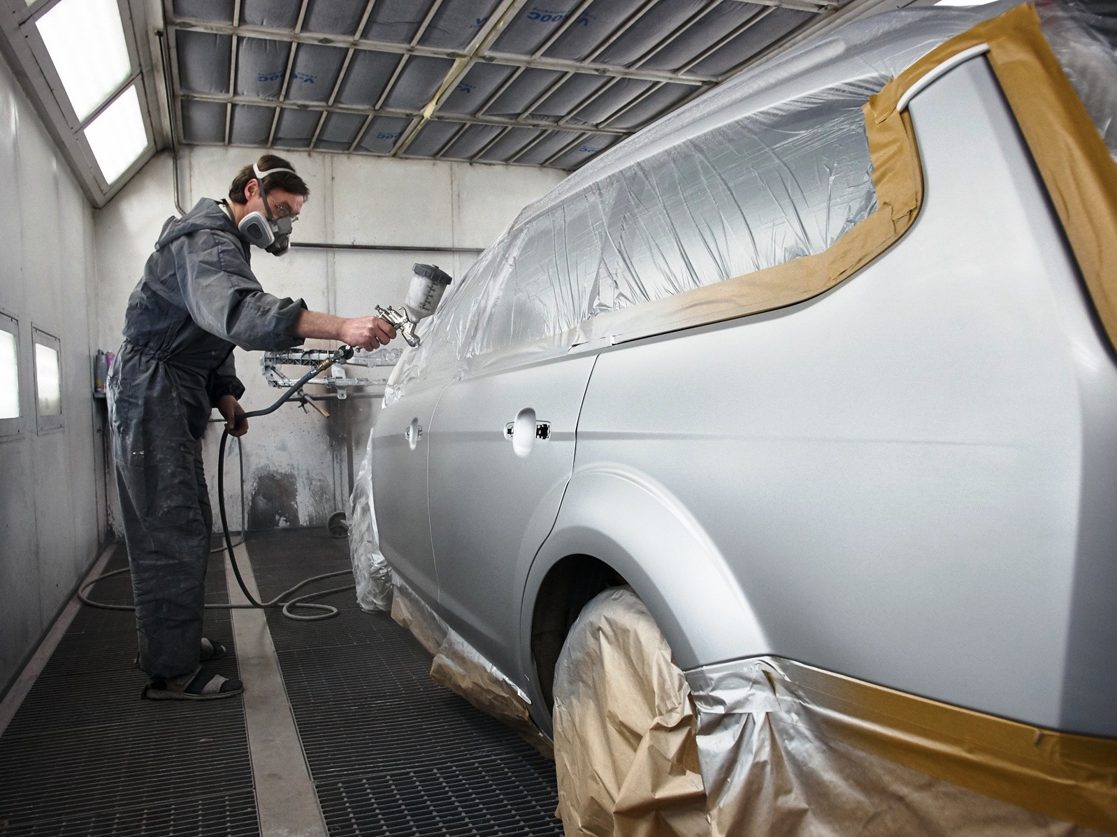 Грунтовка для автомобиля: защита кузова от коррозии и повреждений