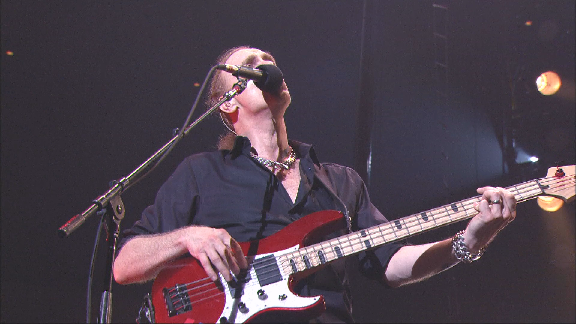 Mr. Big - Back To Budokan (Next Time Around 2009 Tour) [2011, Hard rock, BDRip 1080p].mkv_20230415_094113.590.png