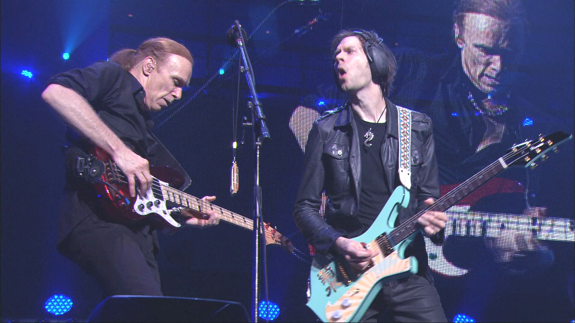 Mr. Big - Back To Budokan (Next Time Around 2009 Tour) [2011, Hard rock, BDRip 1080p].mkv_20230415_094037.838.png