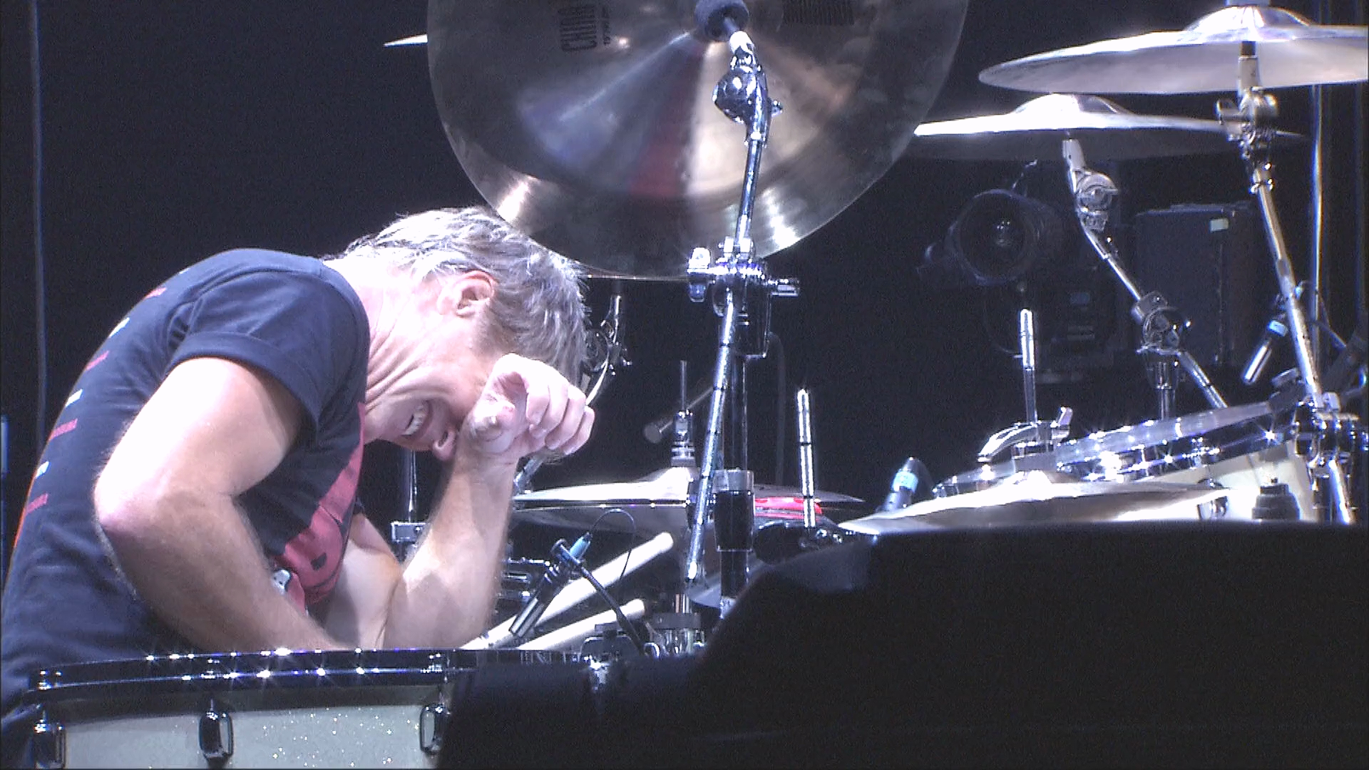 Mr. Big - Back To Budokan (Next Time Around 2009 Tour) [2011, Hard rock, BDRip 1080p].mkv_20230415_094032.782.png