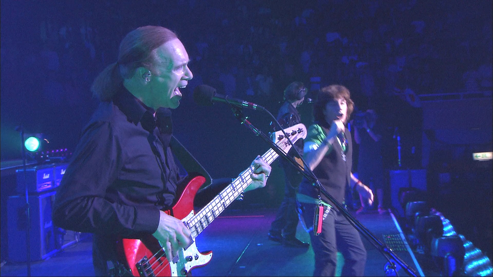 Mr. Big - Back To Budokan (Next Time Around 2009 Tour) [2011, Hard rock, BDRip 1080p].mkv_20230415_094008.686.png