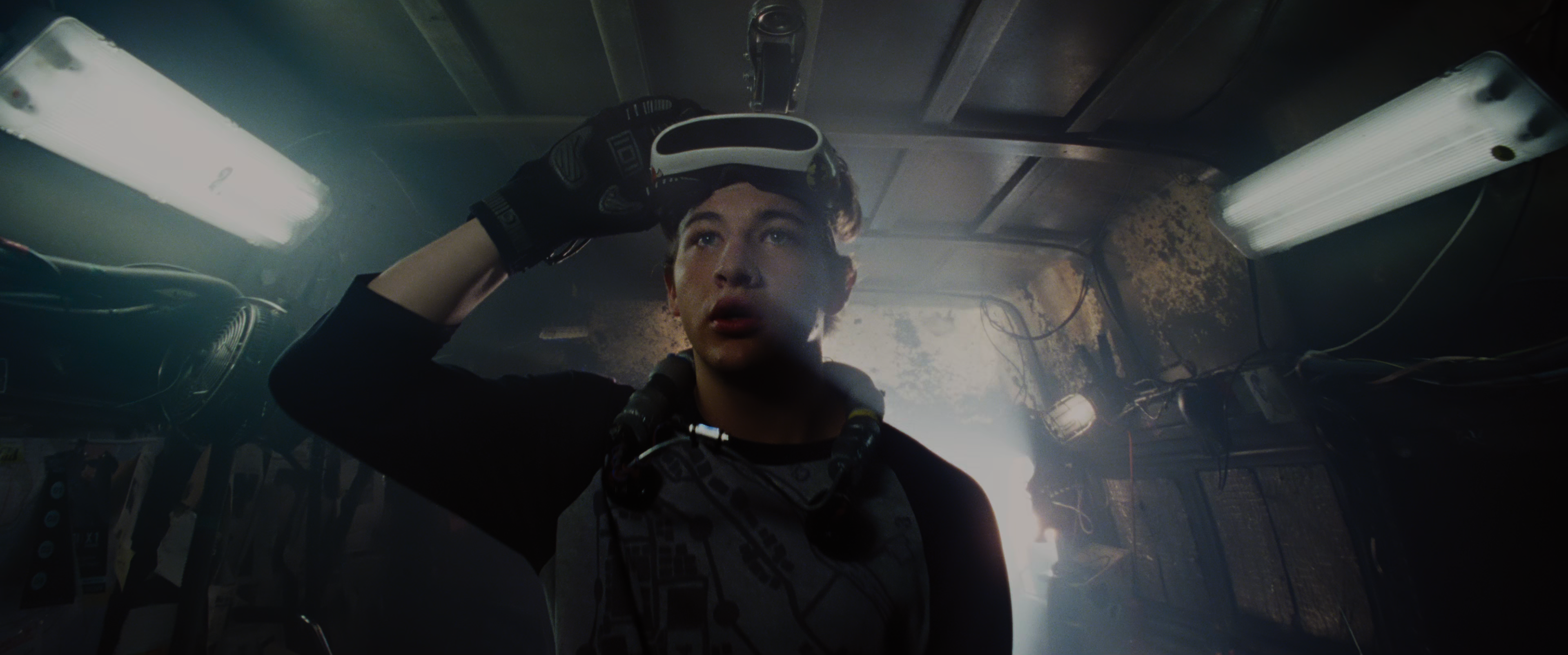 Первому игроку приготовиться (Ready Player One) 2018.mkv_snapshot_00.25.31.530.png