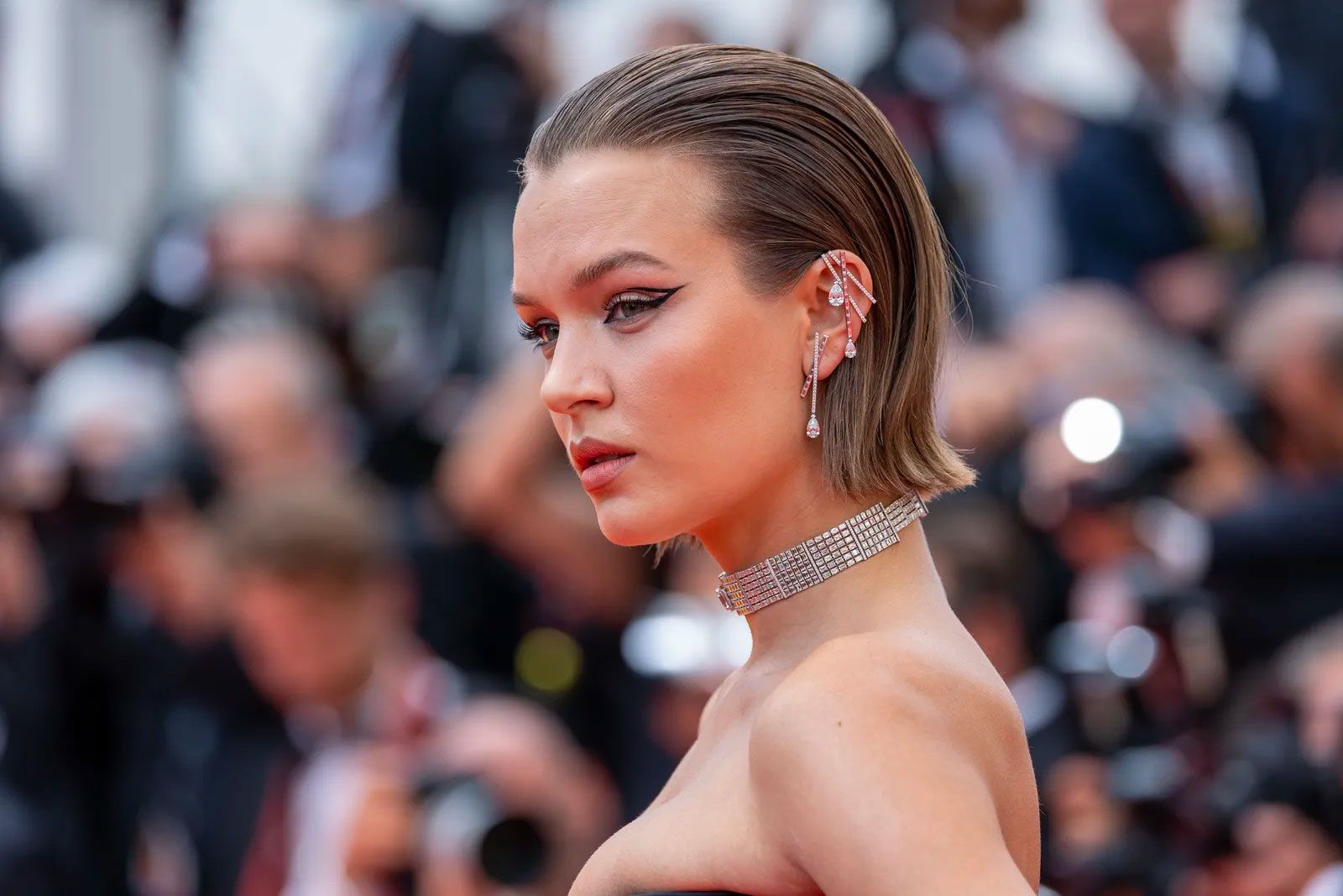 Josephine-Skriver-in-Messika.jpg