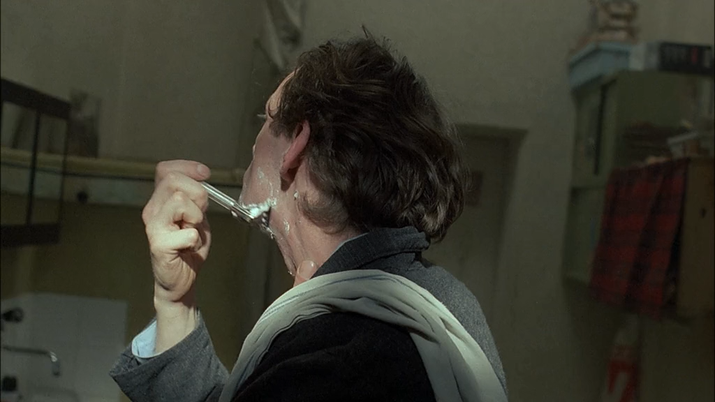 Angst.1983.BDRip-AVC.ExKinoRay.mkv_snapshot_00.09.58.223.png