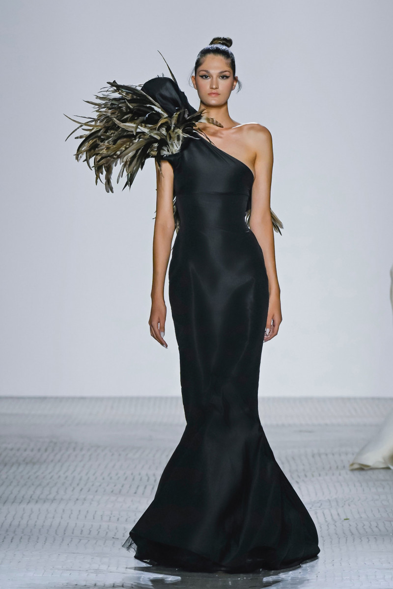 00042-celia-kritharioti-fall-2023-couture-credit-brand.jpg