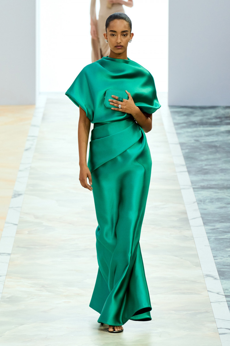 00002-fendi-fall-2023-couture-credit-gorunway.jpg