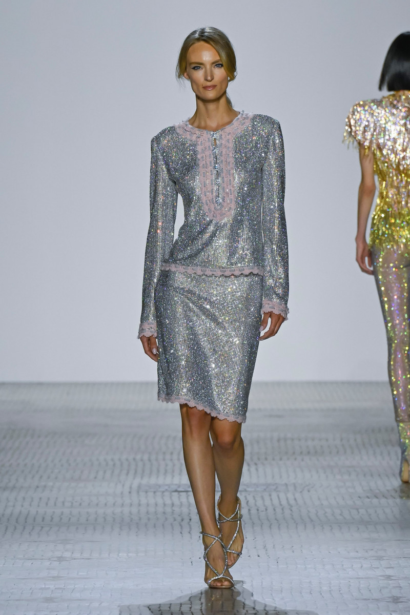 00015-celia-kritharioti-fall-2023-couture-credit-brand.jpg