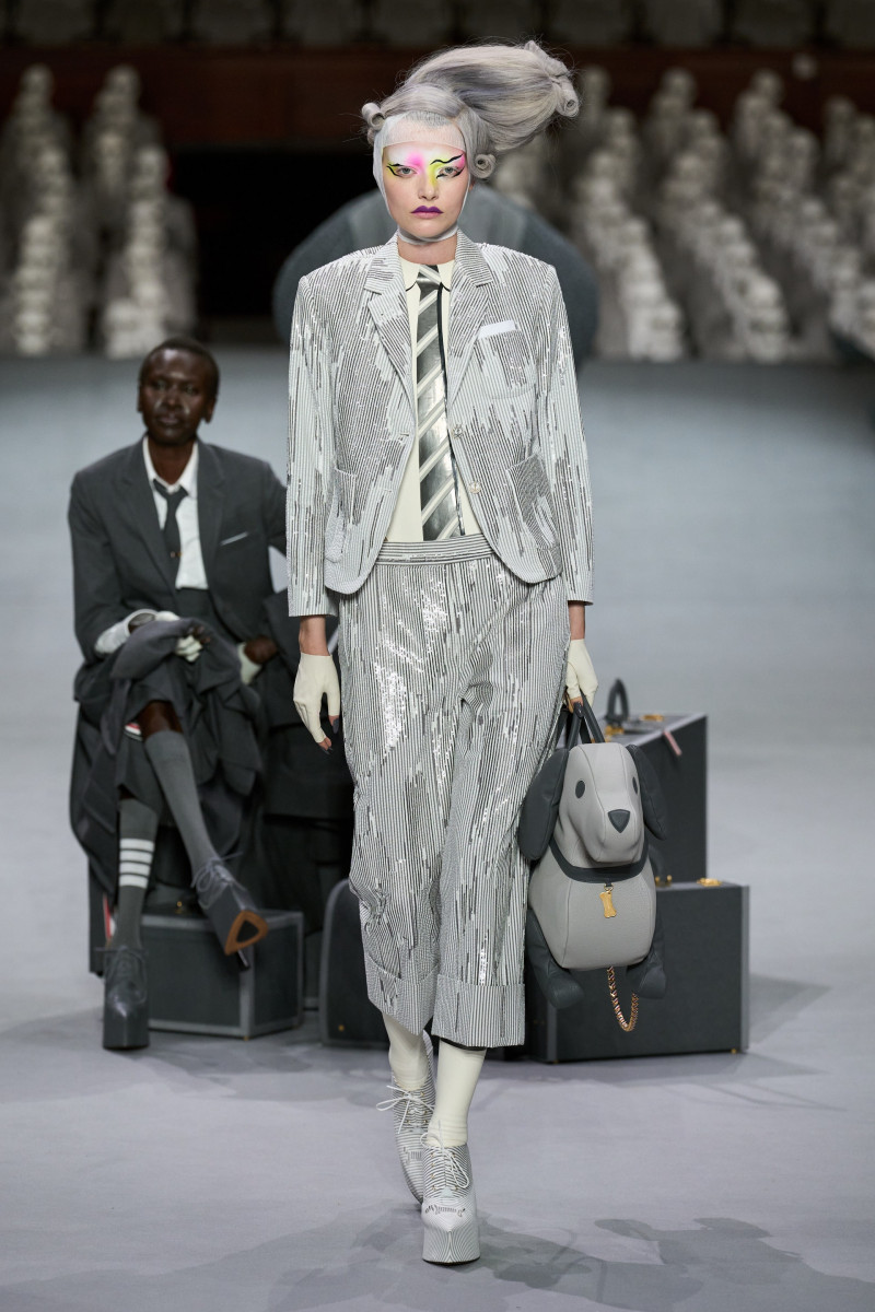 00047-thom-browne-fall-2023-couture-credit-gorunway.jpg