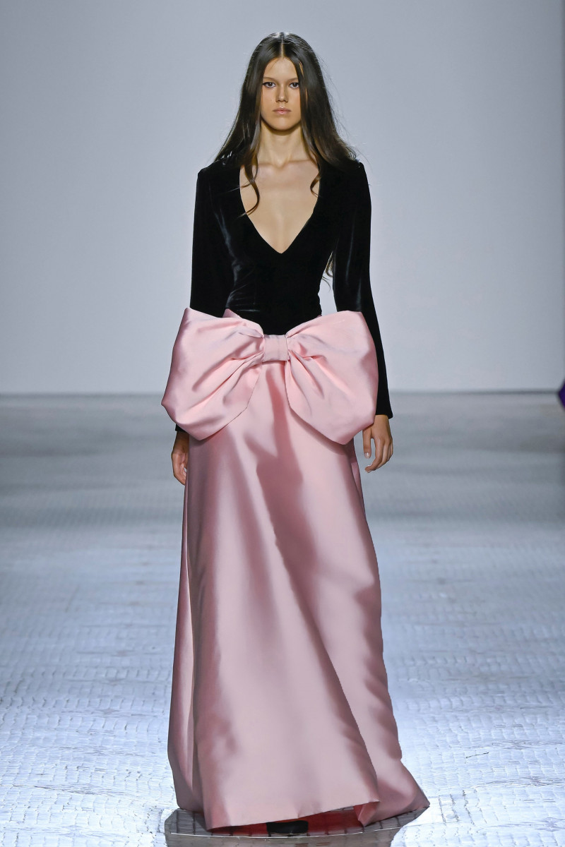 00046-celia-kritharioti-fall-2023-couture-credit-brand.jpg