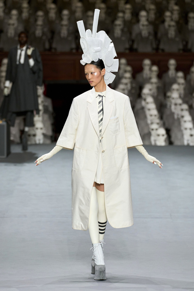 00056-thom-browne-fall-2023-couture-credit-gorunway.jpg