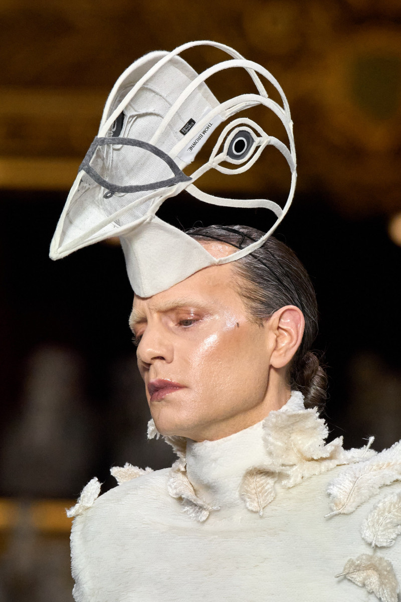 00120-thom-browne-fall-2023-couture-details-credit-gorunway.jpg