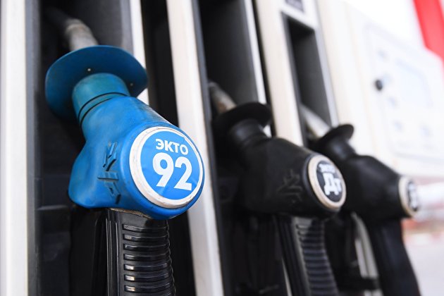 Биржевая цена бензина Аи-92 в России установила новый рекор