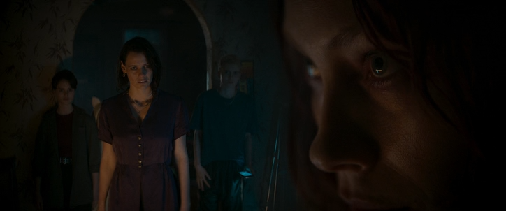 Evil.Dead.Rise.2023.HDRip-AVC.ExKinoRay.mkv_snapshot_00.35.19.826.png