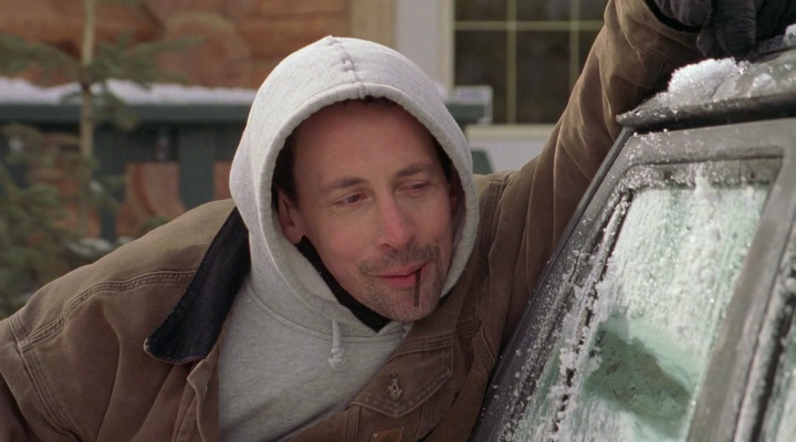 Snowbound 2001 WEB-DLRip.avi_snapshot_00.43.41.png