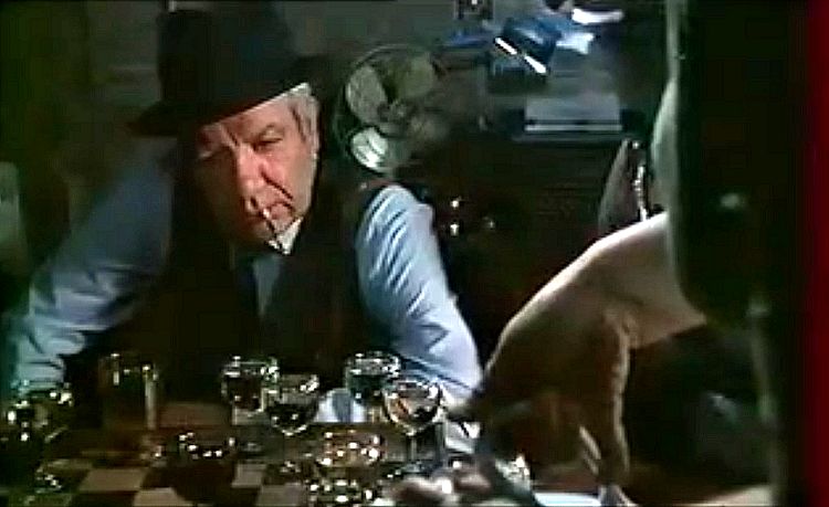 Сан-Антонио только об этом и думает /San-antonio ne pense qu'à ça/ 1981 (0:03:34 / 1:24:00)