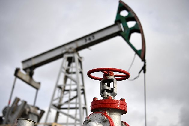 Нефть дорожает на данных о сильном снижении её запасов в США