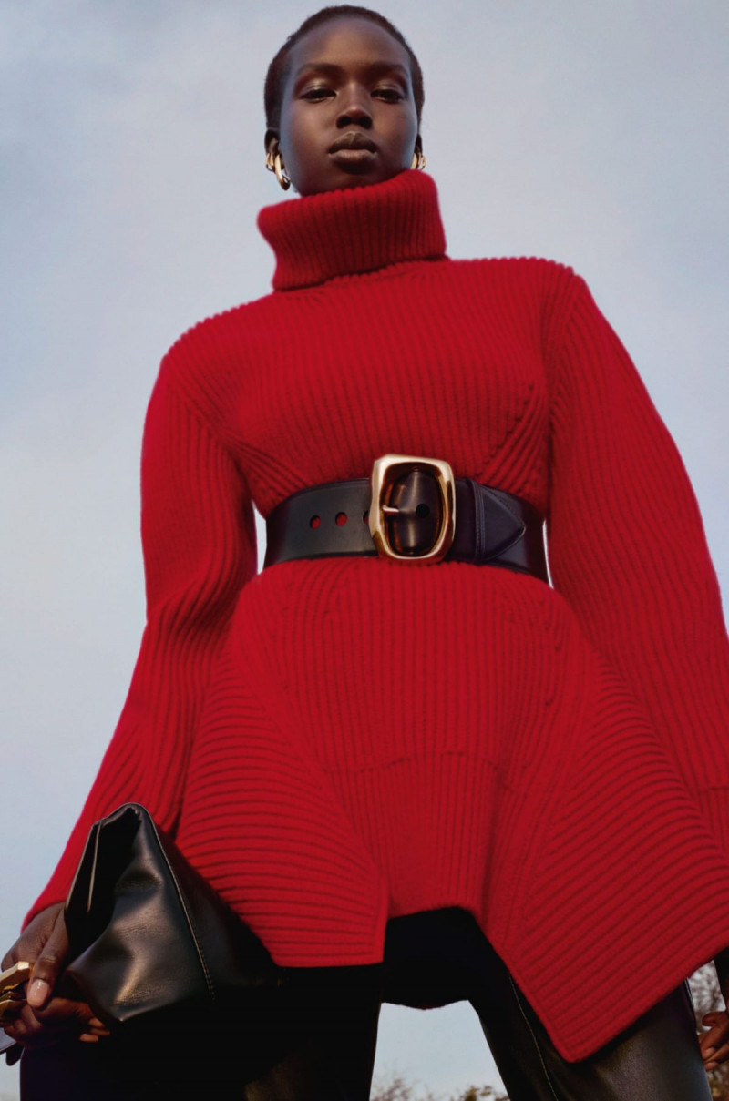 Alexander-McQueen-pre-fall-20-5430-1578994139.jpg