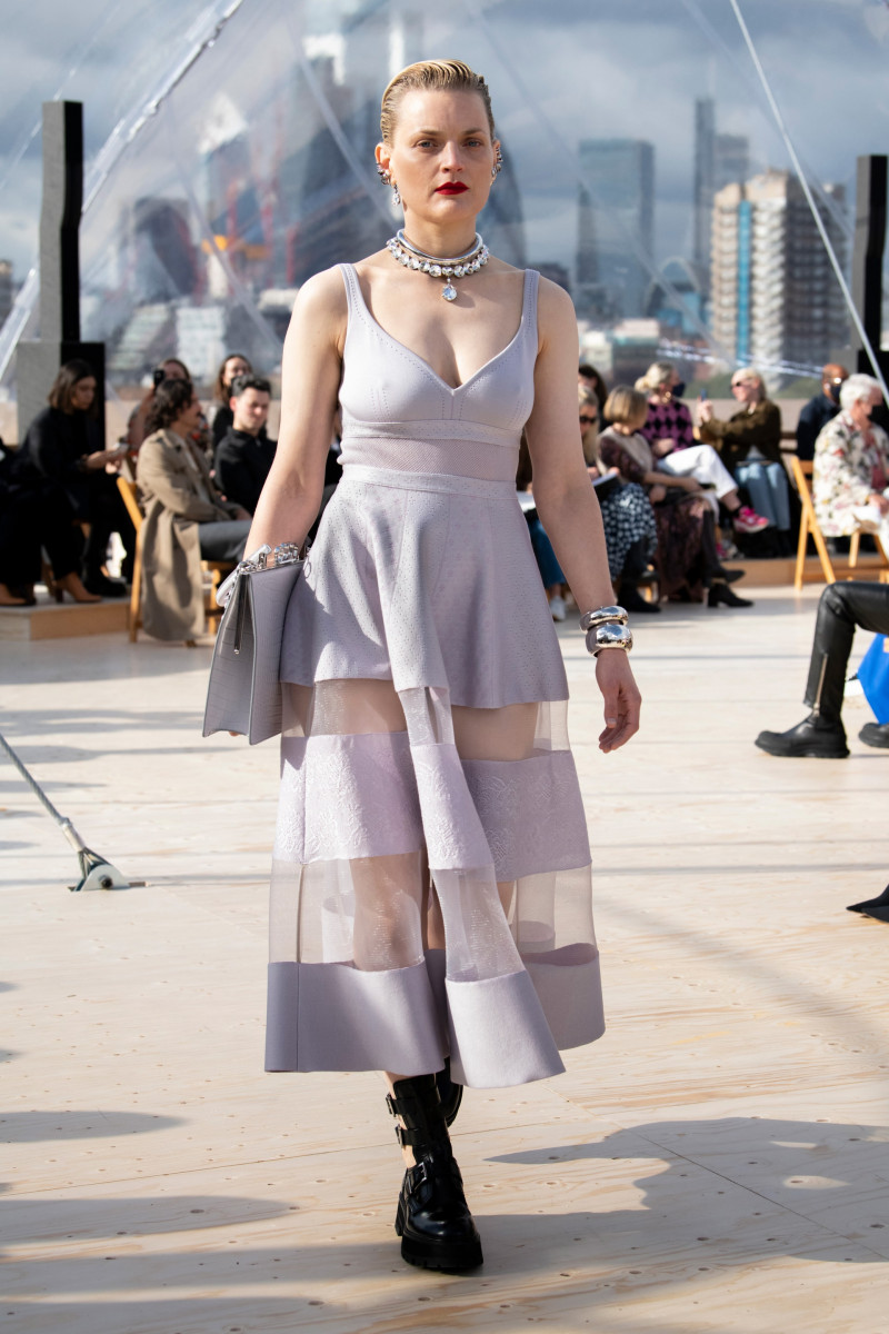 00013-AlexanderMcQueen-Spring-22-London-credit-brand.jpg