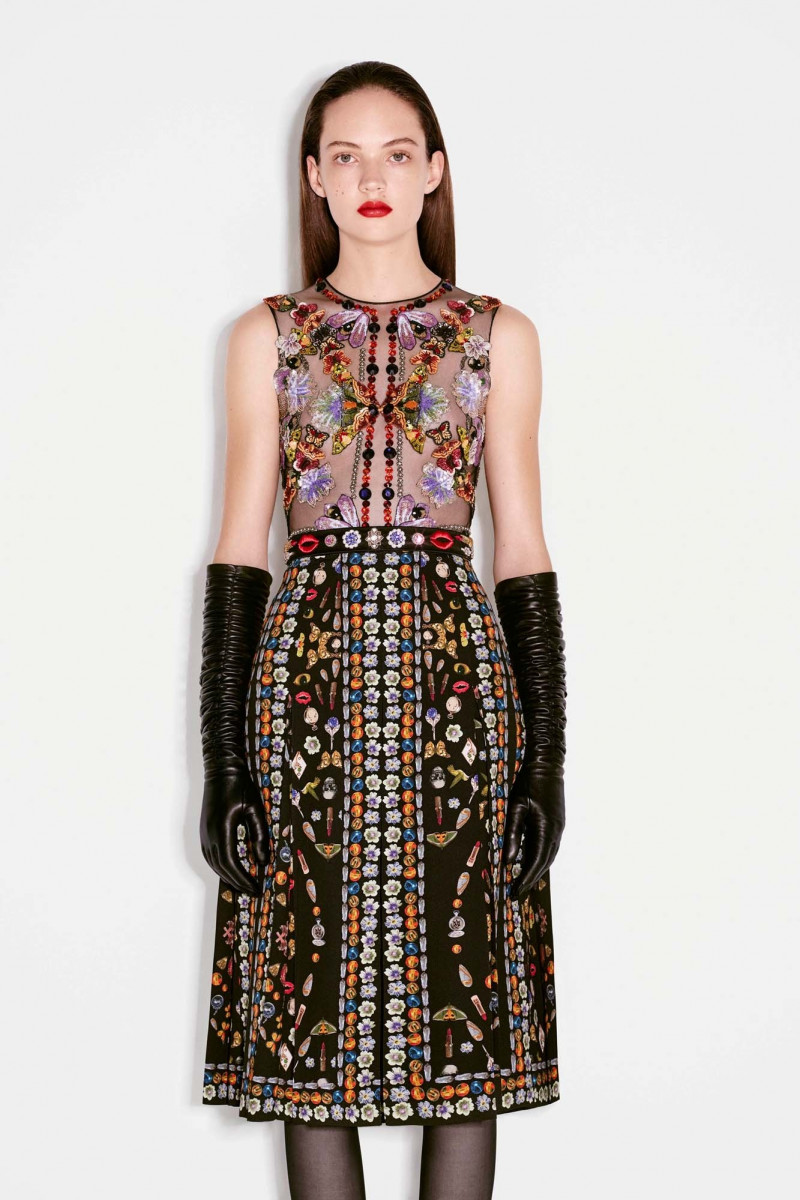 19-alexander-mcqueen-pf16.jpg