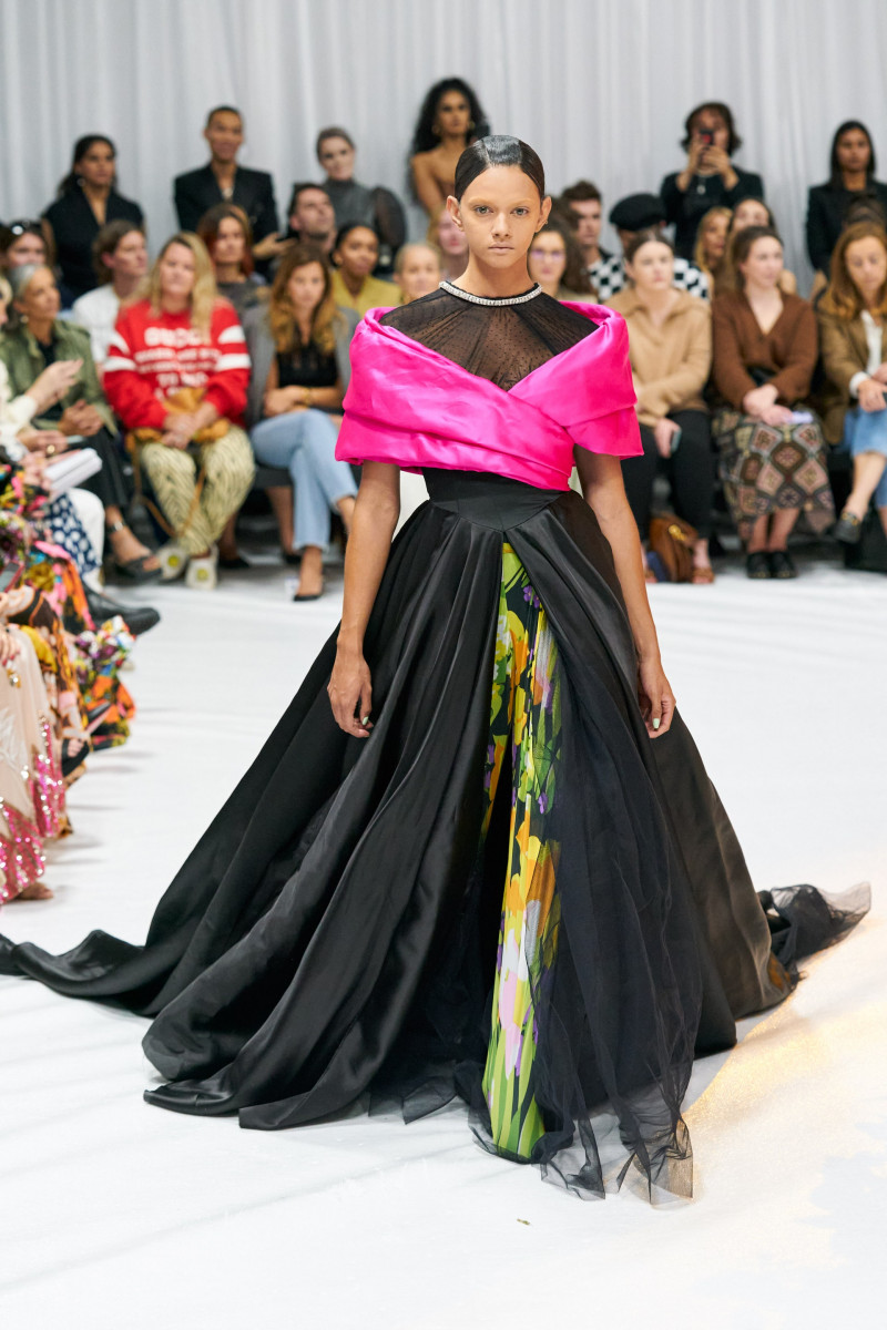 00035-Richard-Quinn-Spring-22-RTW-London-credit-gorunway.jpg