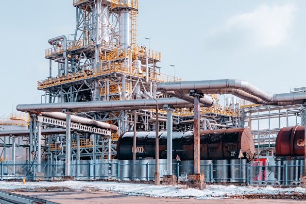 Цена барреля нефти Urals в сентябре выросла до 83 долларов